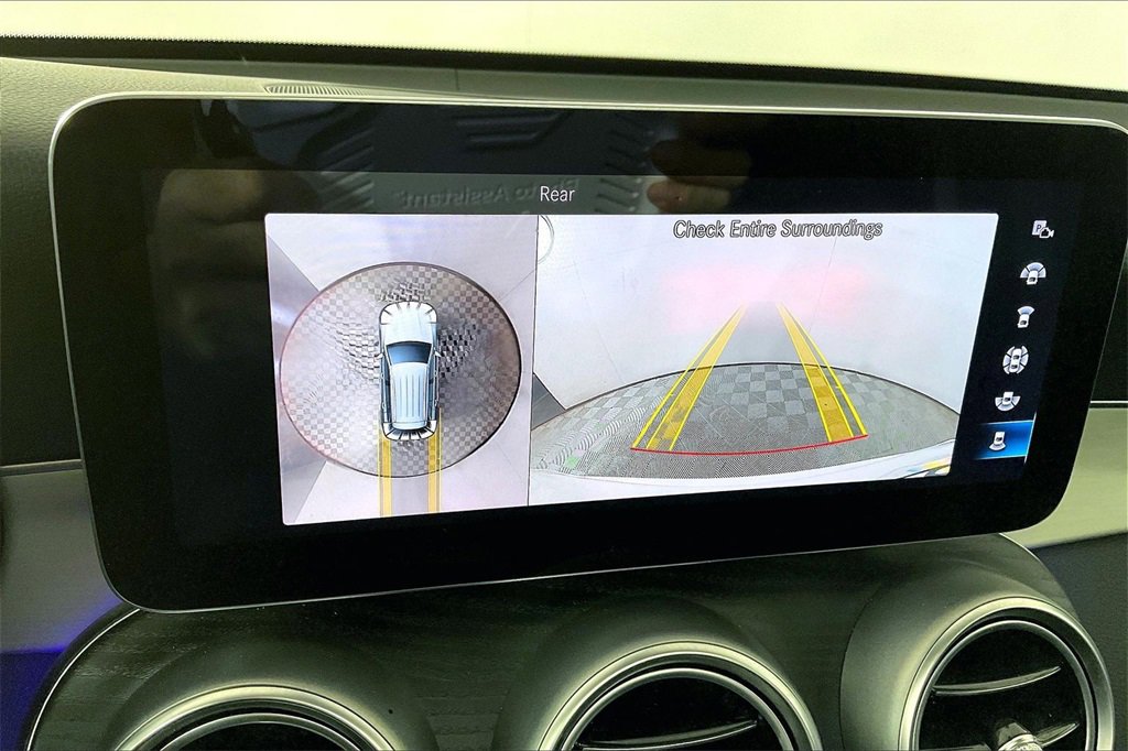 Used 2021 Mercedes-Benz GLC 300 GLC 300 w/ Premium Package image 21