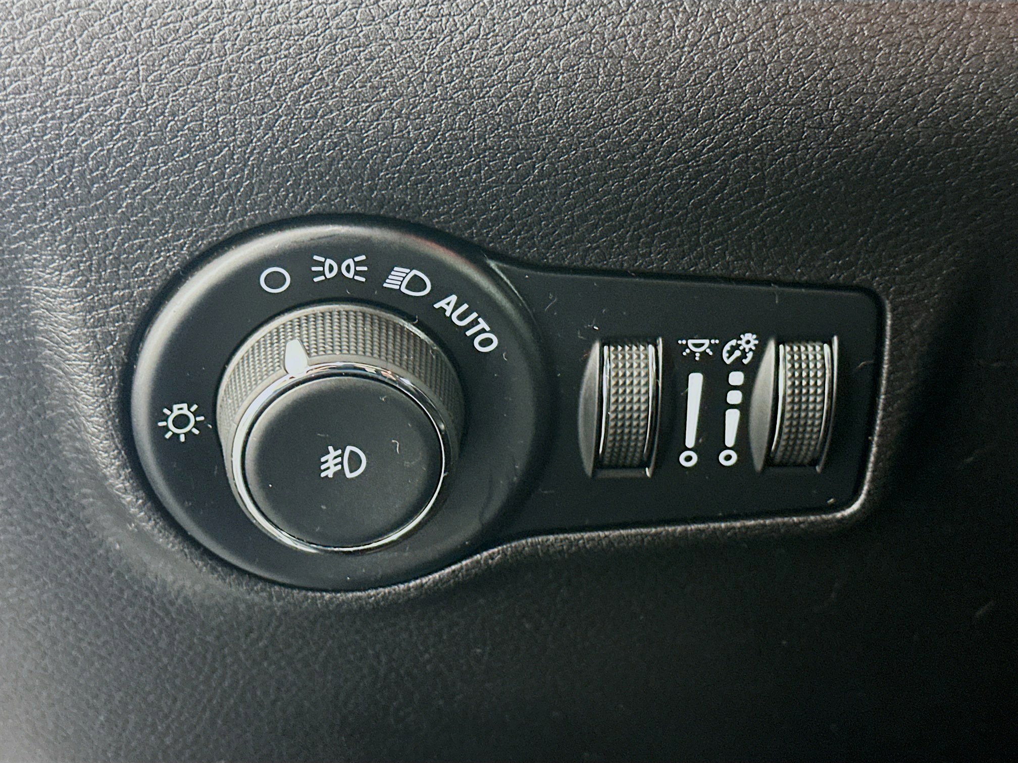 Used 2022 Jeep Compass Latitude image 17