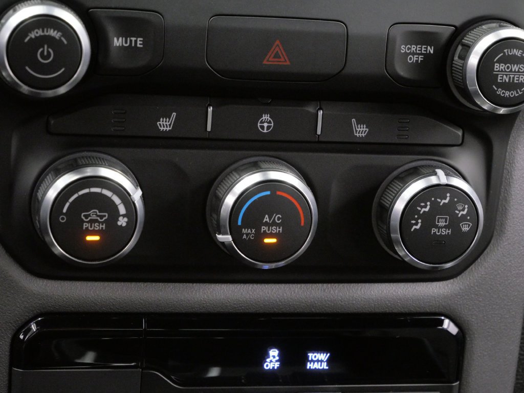 Used 2023 RAM 1500 Big Horn AWD/4WD image 25
