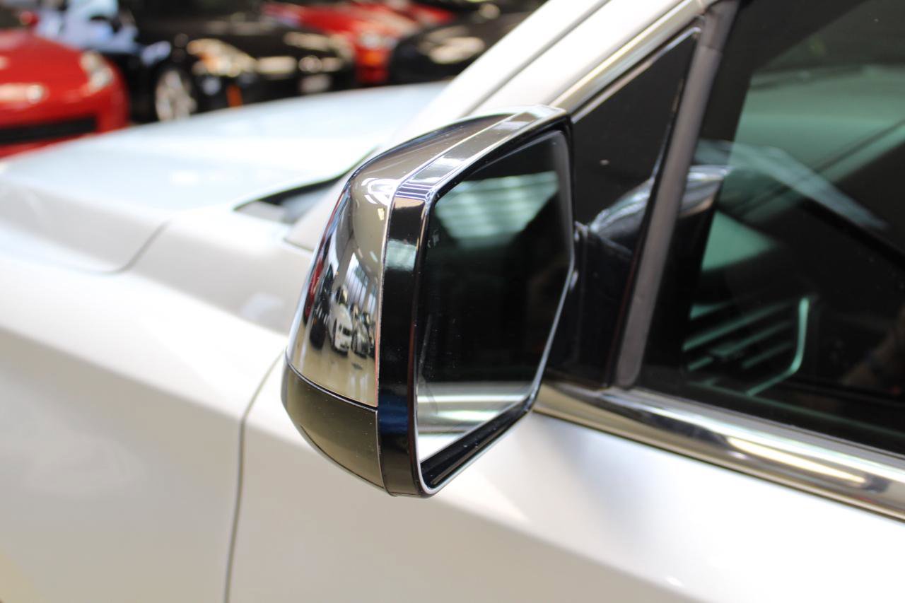 Used 2015 Chevrolet Tahoe LTZ AWD/4WD image 21