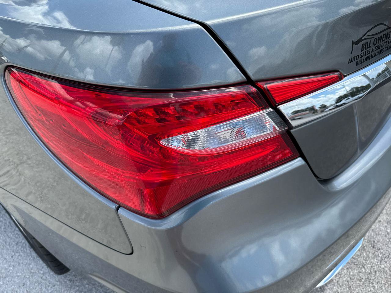 Used 2013 Chrysler 200 Touring FWD image 29