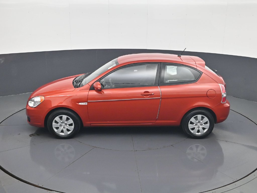 Used 2010 Hyundai Accent GS FWD image 21