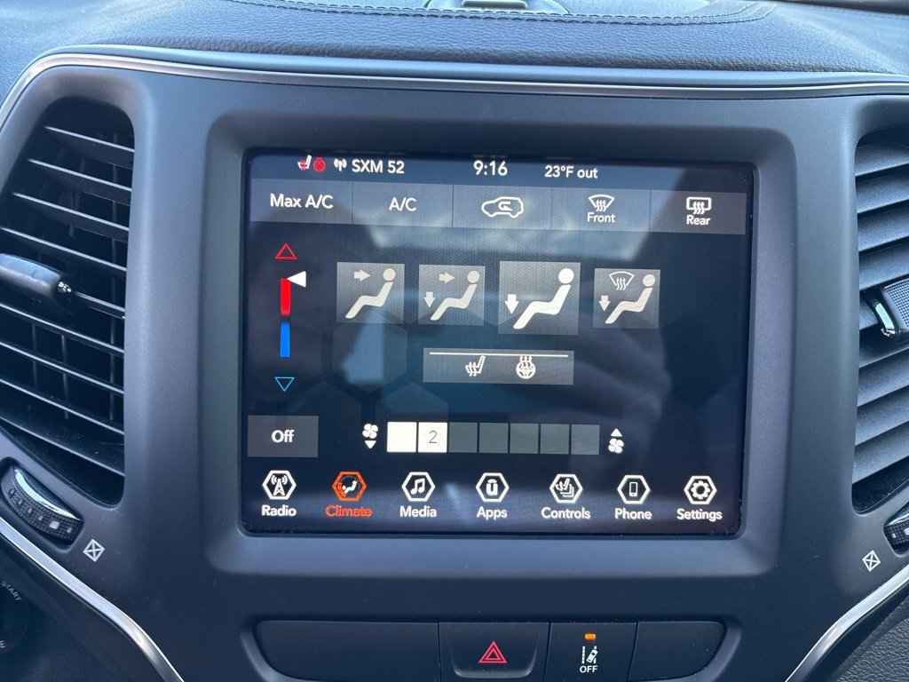 Used 2022 Jeep Cherokee Latitude w/ Sun & Sound Group image 25