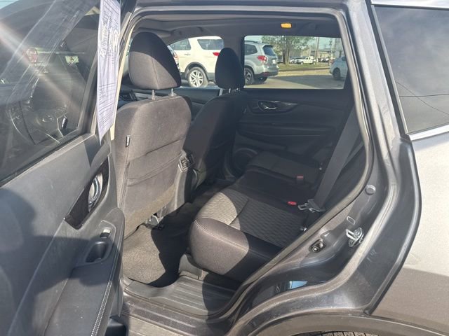 Used 2019 Nissan Rogue SV w/ Sun & Sound Touring Package AWD/4WD image 11