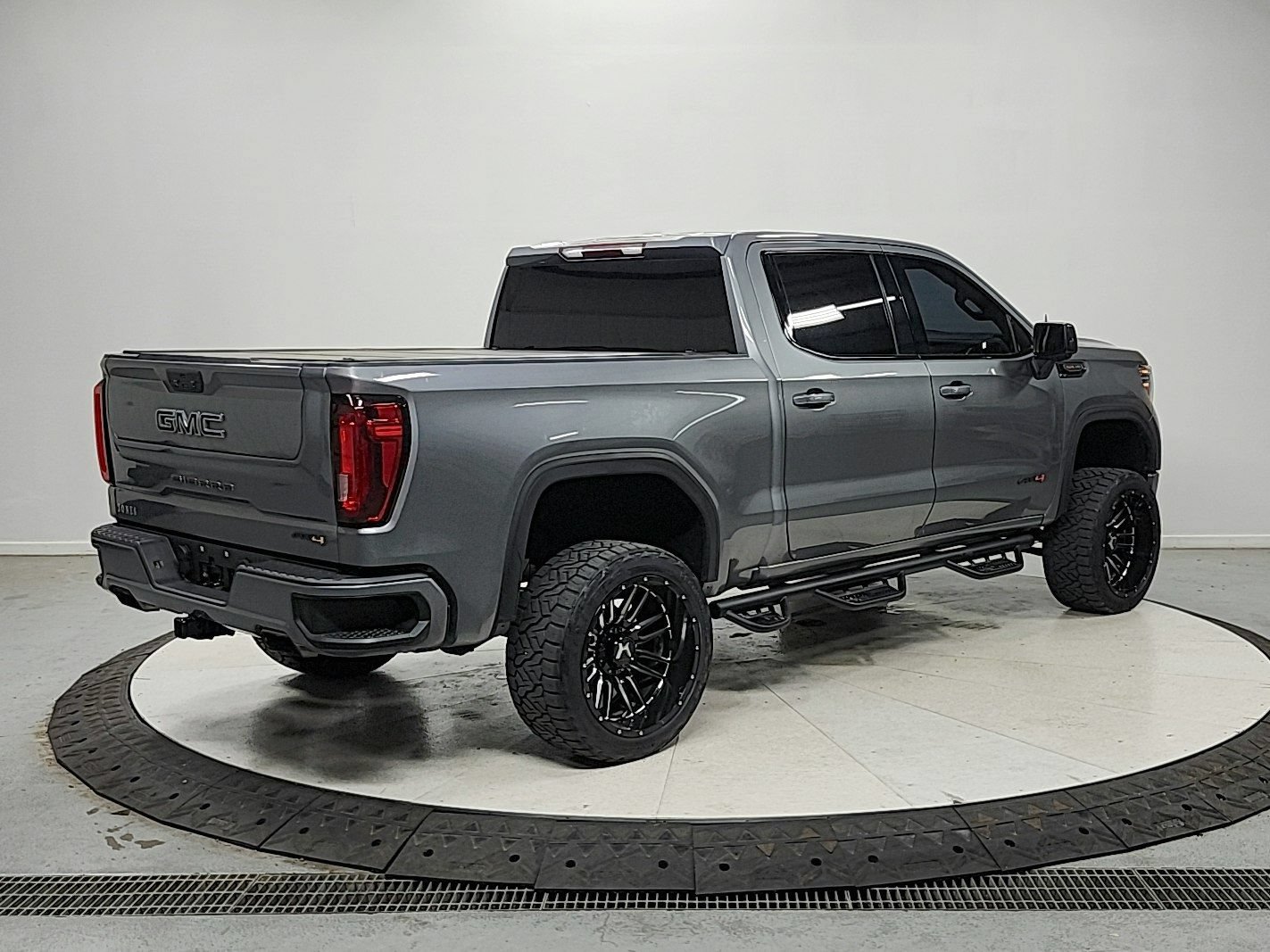 Used 2021 GMC Sierra 1500 AT4 AWD/4WD image 7