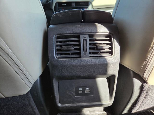 Used 2023 Nissan Rogue SV w/ SV Premium B Package image 17