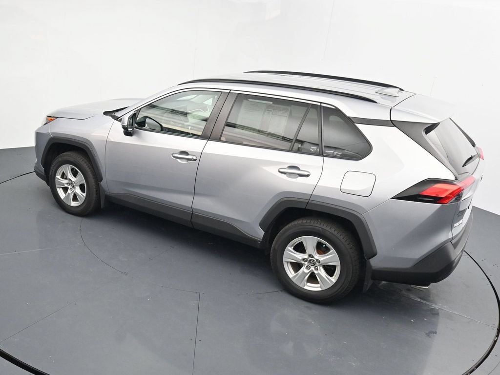 Used 2021 Toyota RAV4 XLE AWD/4WD image 31