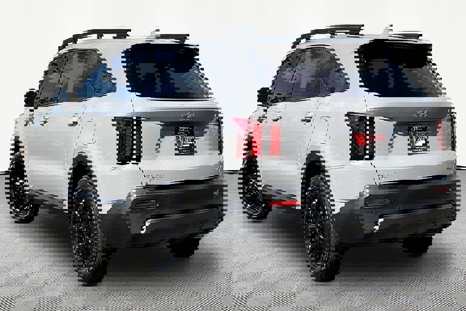 Used 2023 Kia Sorento S w/ Panoramic Sunroof Package image 4