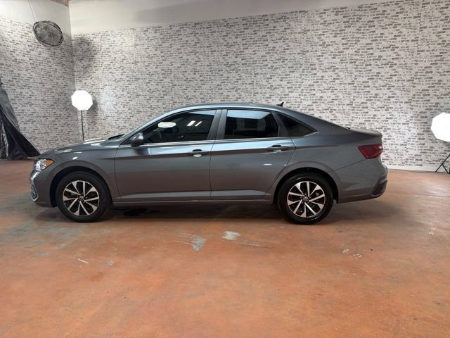 Used 2023 Volkswagen Jetta S FWD image 4
