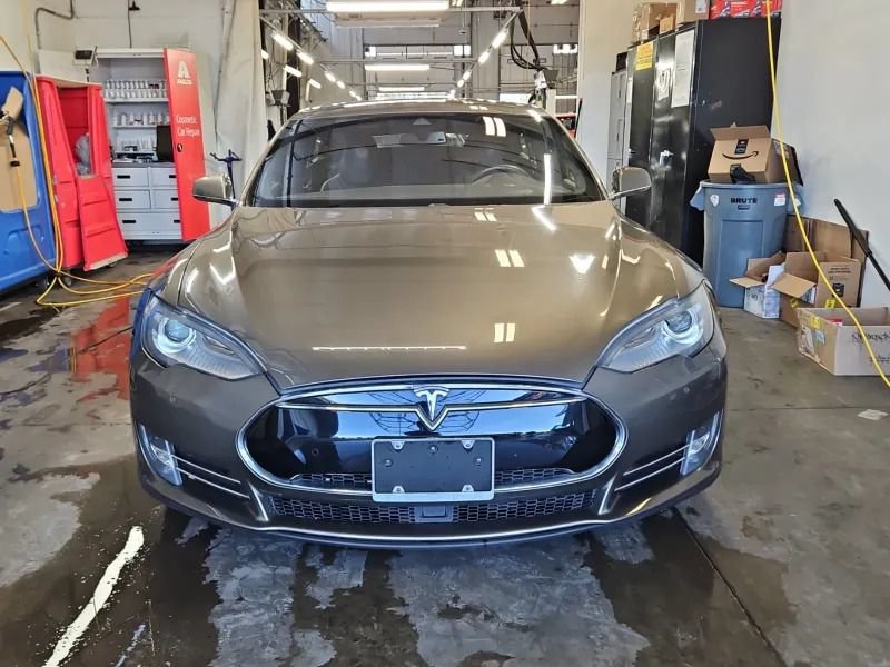 Used 2015 Tesla Model S 85D AWD/4WD image 2