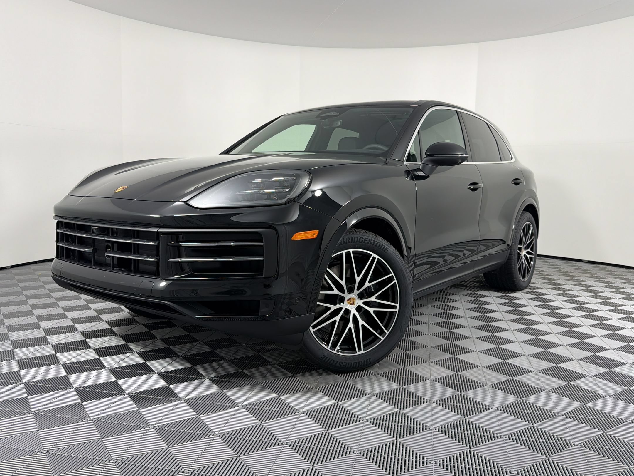 New 2026 Porsche Cayenne AWD/4WD image 1