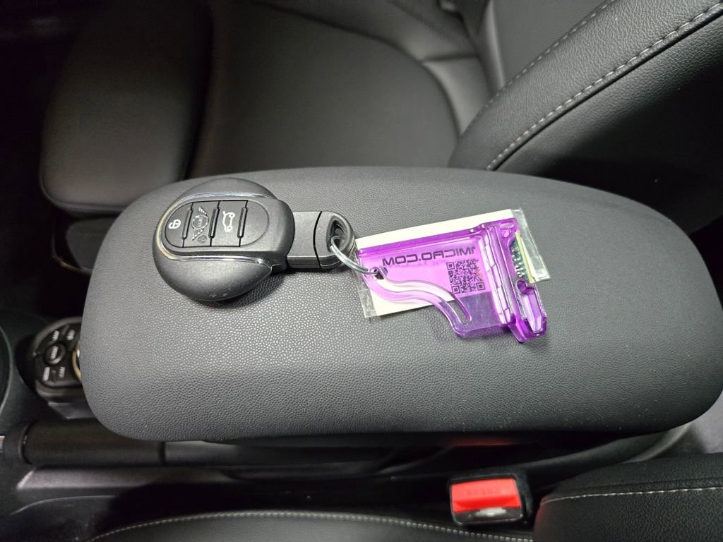 Used 2023 MINI Cooper S image 30