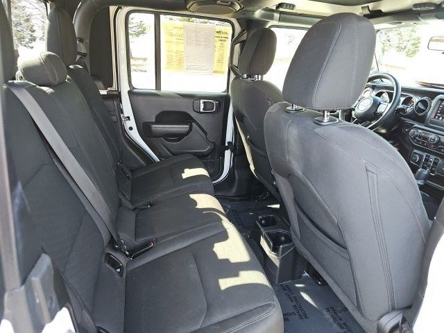 Used 2022 Jeep Gladiator Sport image 16