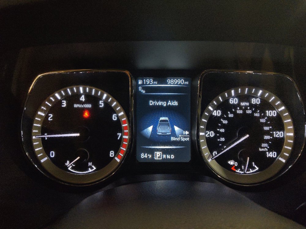 Used 2017 Nissan Titan SL w/ SL Towing Convenience Package RWD image 23
