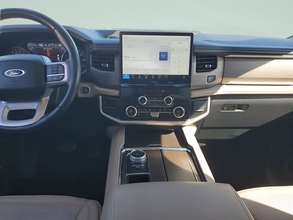 Used 2024 Ford Expedition Max Limited image 10