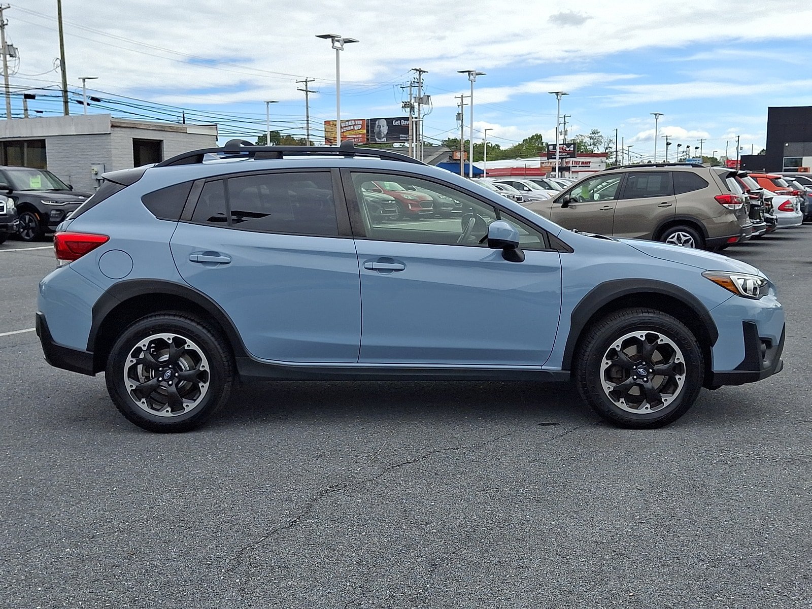 Used 2021 Subaru Crosstrek 2.0i Premium w/ Popular Package #3 AWD/4WD image 4