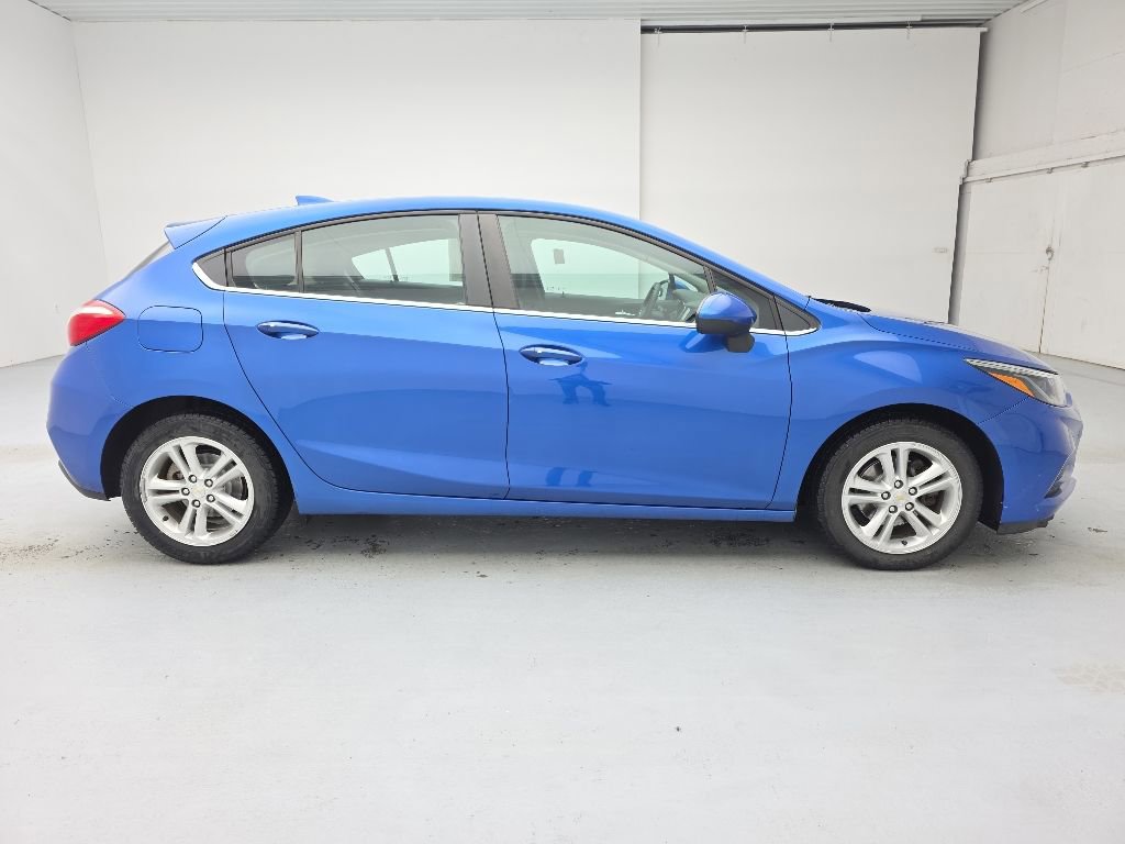 Used 2017 Chevrolet Cruze LT w/ Convenience Package FWD image 12