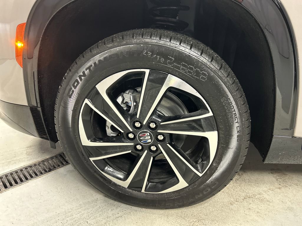 New 2026 Buick Enclave Sport Touring image 9