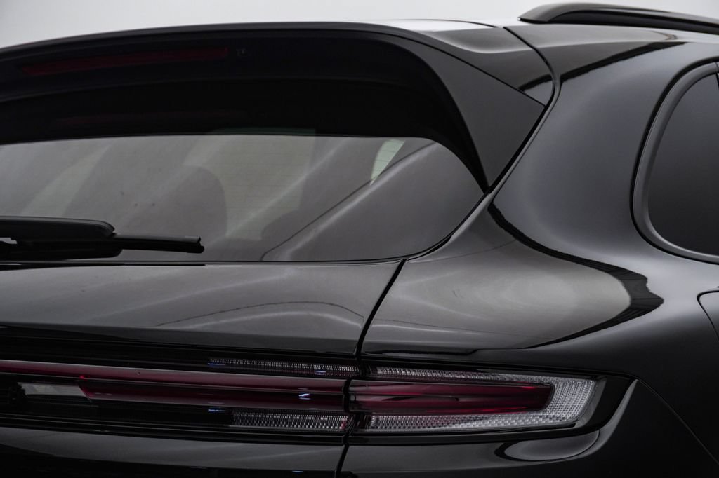 New 2026 Porsche Cayenne S AWD/4WD image 12