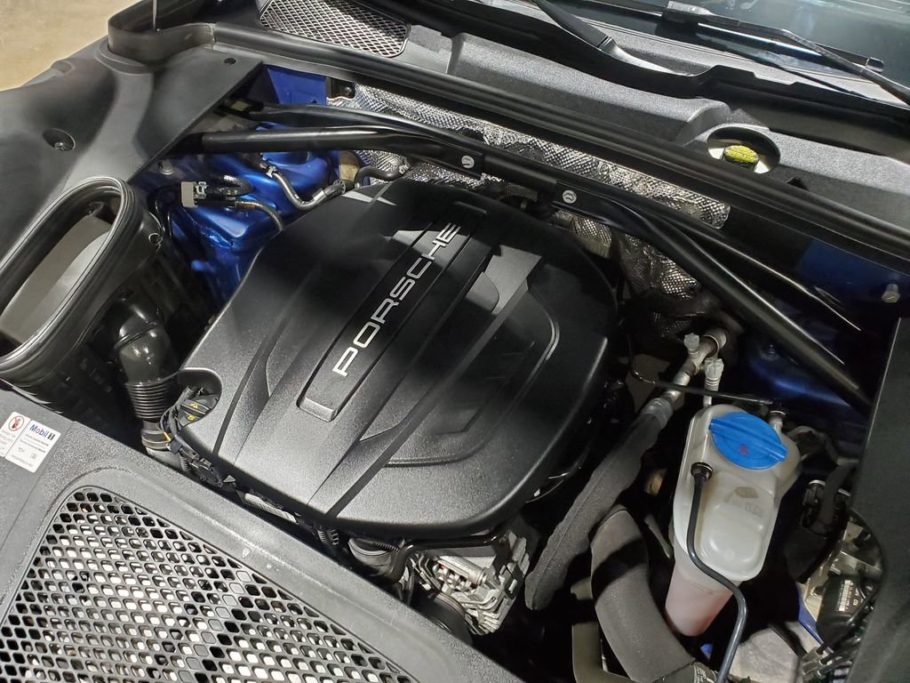 Used 2017 Porsche Macan image 48