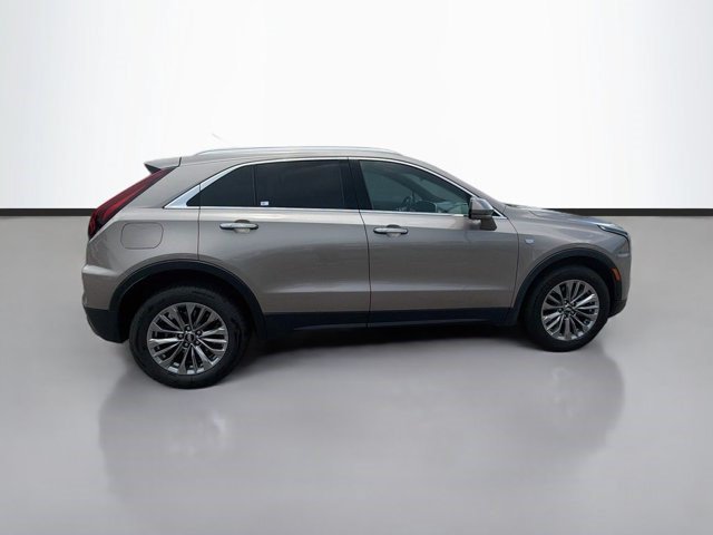Certified 2025 Cadillac XT4 Premium Luxury FWD image 4
