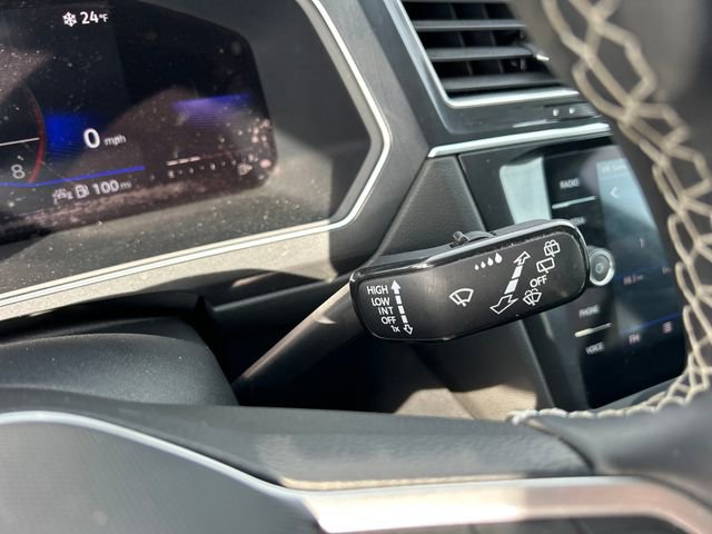 Used 2023 Volkswagen Tiguan SE image 15