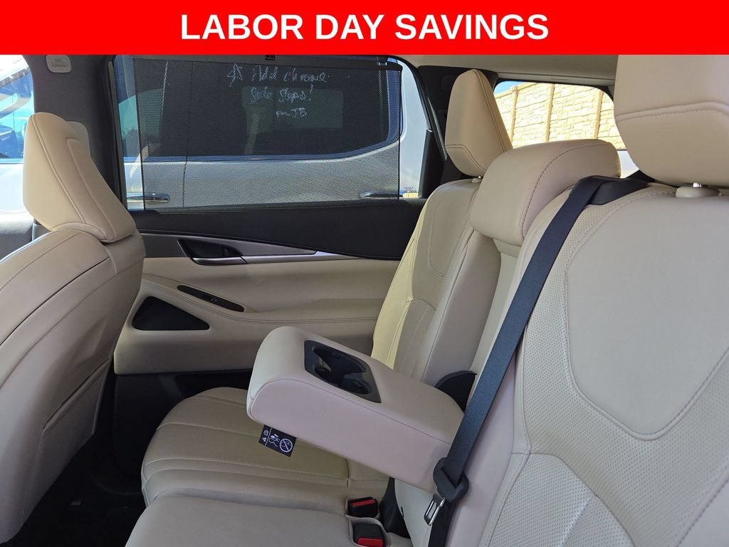 Used 2023 INFINITI QX60 Luxe w/ Cargo Package AWD/4WD image 24