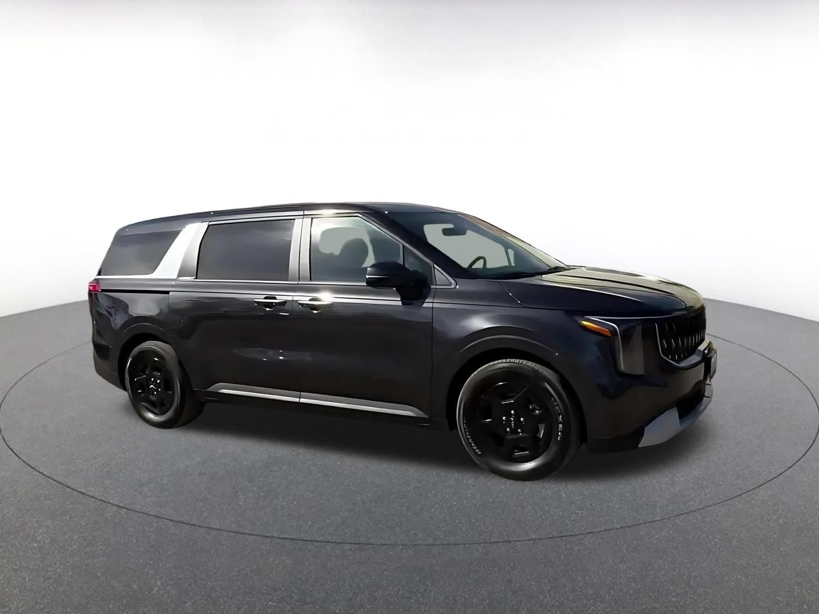 Used 2026 Kia Carnival FWD video 2