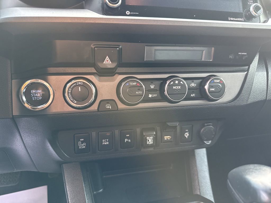 Used 2021 Toyota Tacoma TRD Off-Road image 21