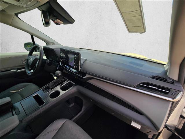 Used 2023 Toyota Sienna Limited FWD image 22