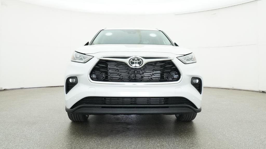 New 2026 Toyota Highlander Limited image 17