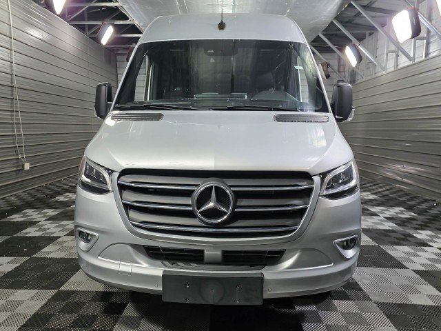 Used 2022 Mercedes-Benz Sprinter 3500 image 4