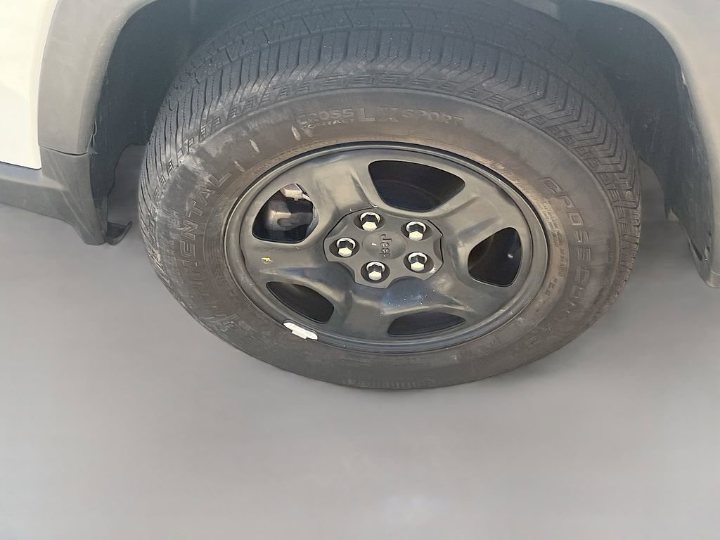 Used 2019 Jeep Compass Sport image 30