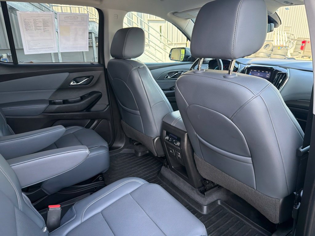 Used 2020 Chevrolet Traverse Premier AWD/4WD image 37