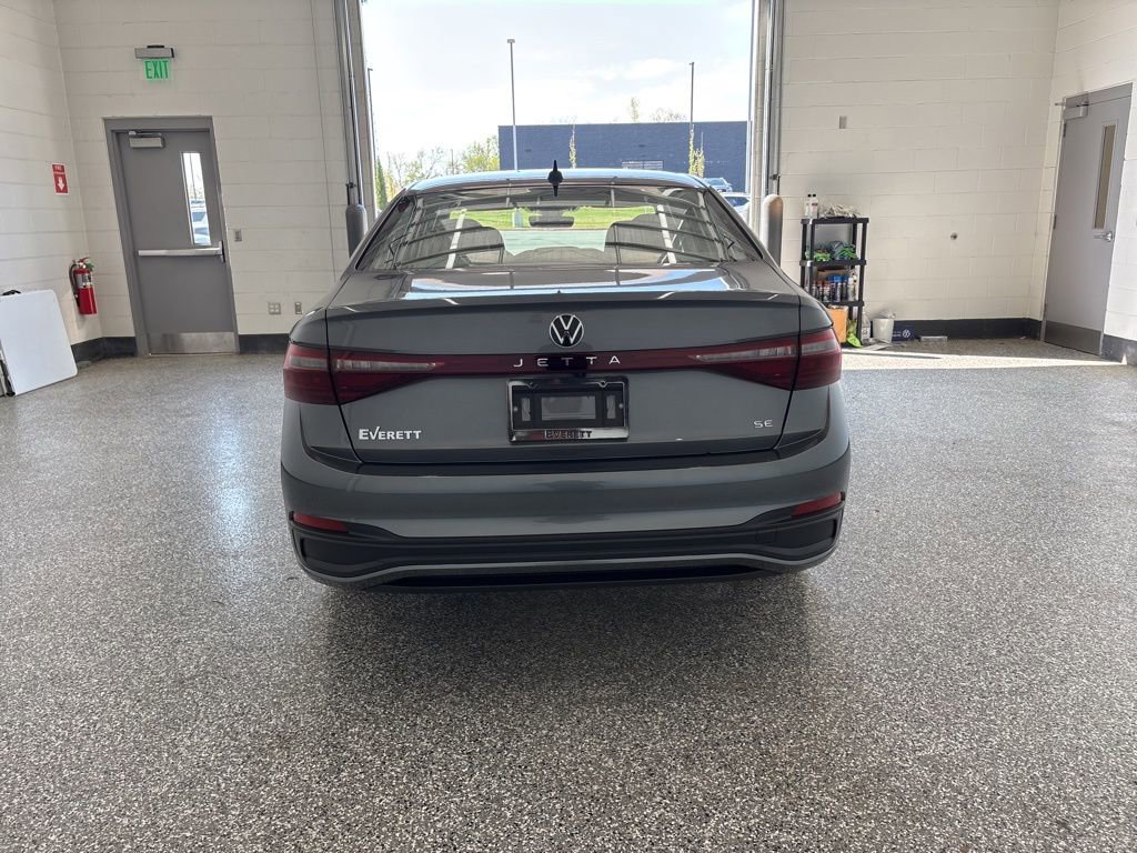 New 2026 Volkswagen Jetta SE image 4