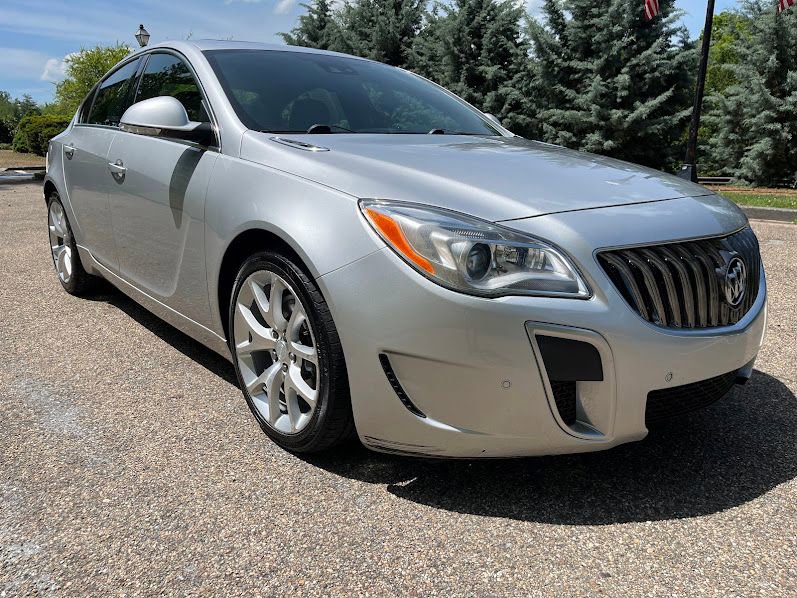 Used 2017 Buick Regal GS w/ Driver Confidence Package #1 AWD/4WD image 34