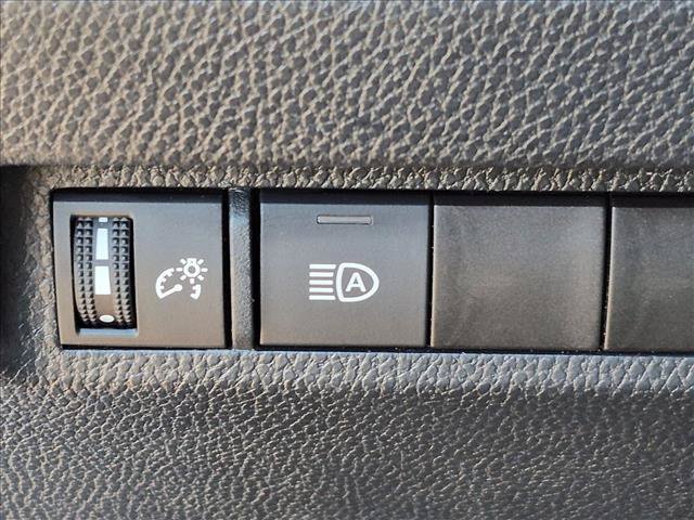 Used 2024 Toyota RAV4 XLE Premium AWD/4WD image 9