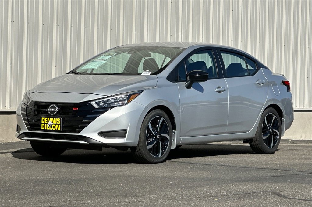 Used 2025 Nissan Versa SR w/ Trunk Package image 9