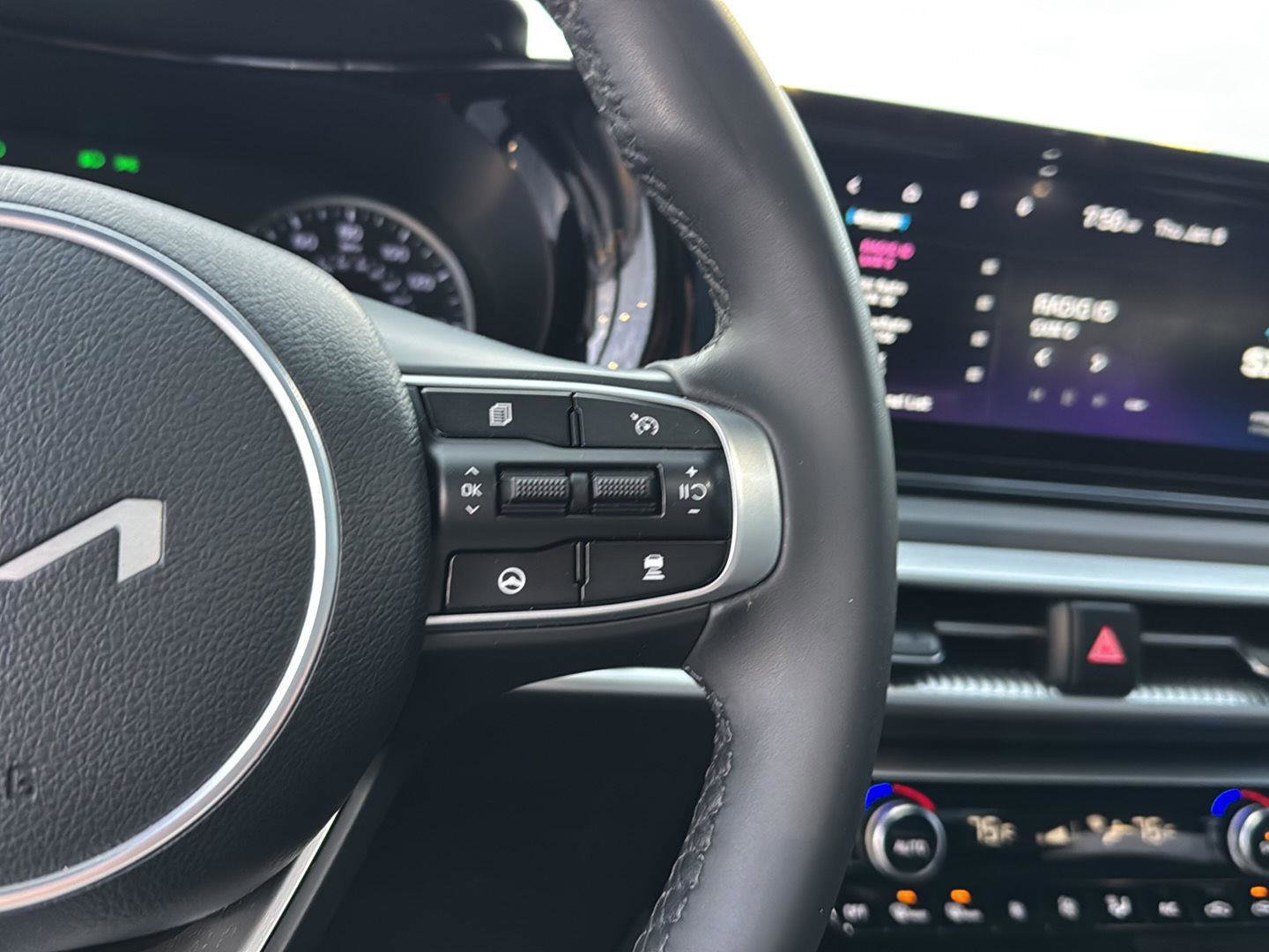 Used 2022 Kia K5 GT-Line w/ GT-Line FWD Premium Package image 19