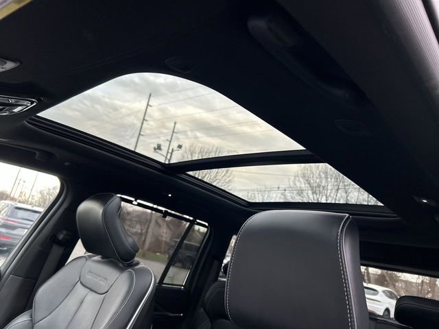 Used 2023 Jeep Grand Cherokee Overland w/ Luxury Tech Group IV image 24