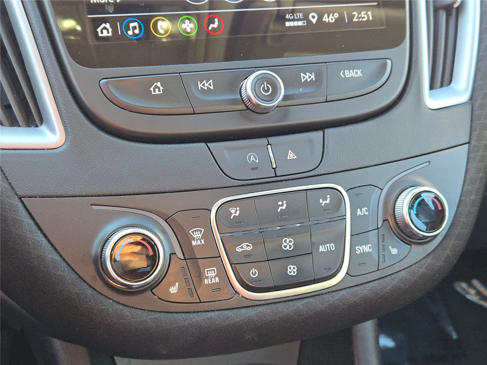 Used 2024 Chevrolet Malibu LT image 30