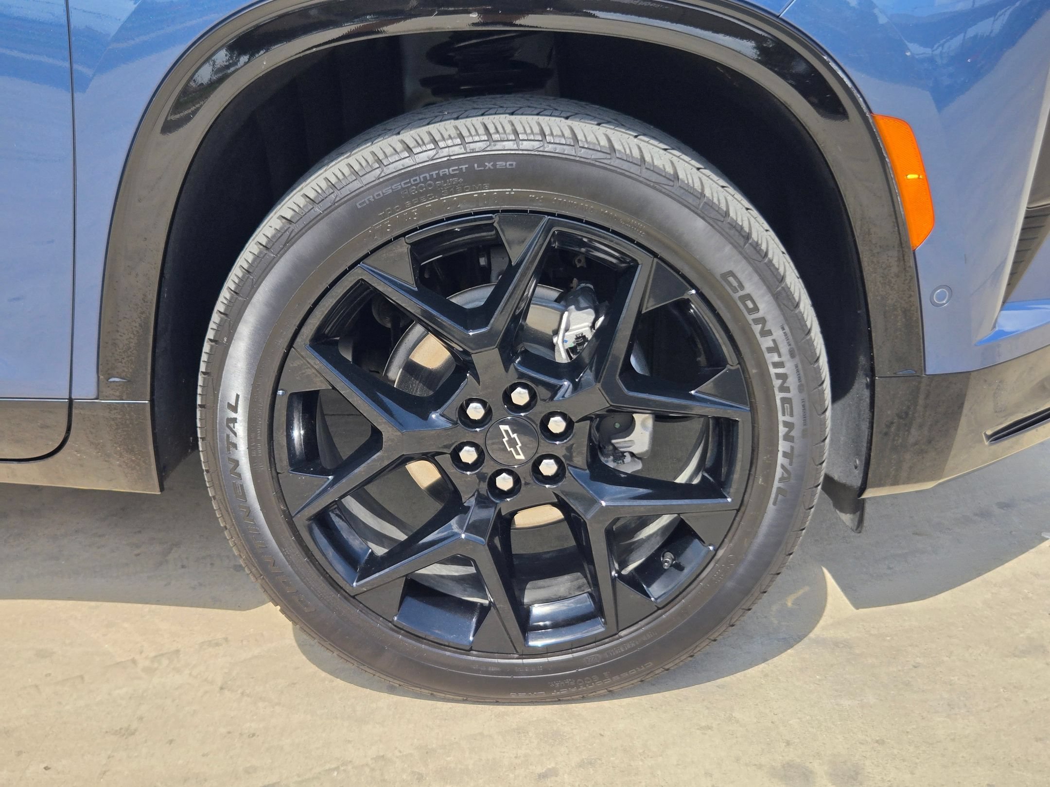 Certified 2025 Chevrolet Traverse RS w/ LPO, Floor Liner Package AWD/4WD image 27