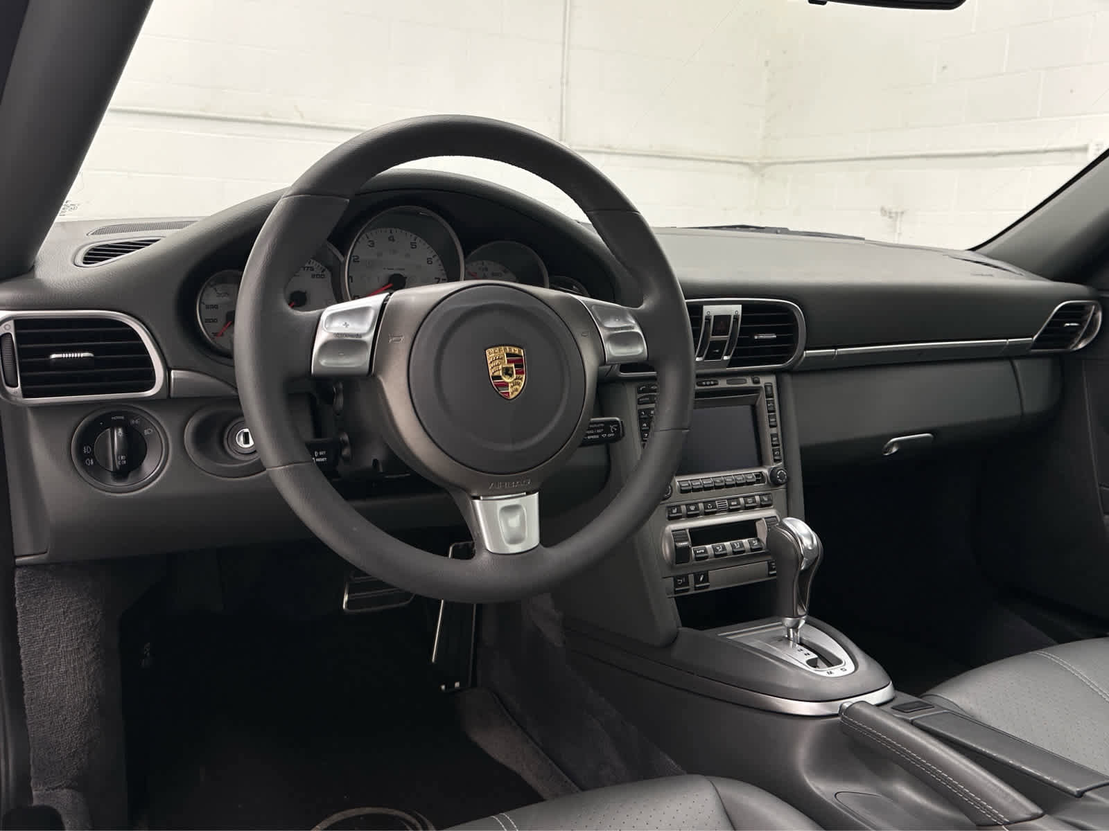 Used 2006 Porsche 911 Carrera S RWD image 10