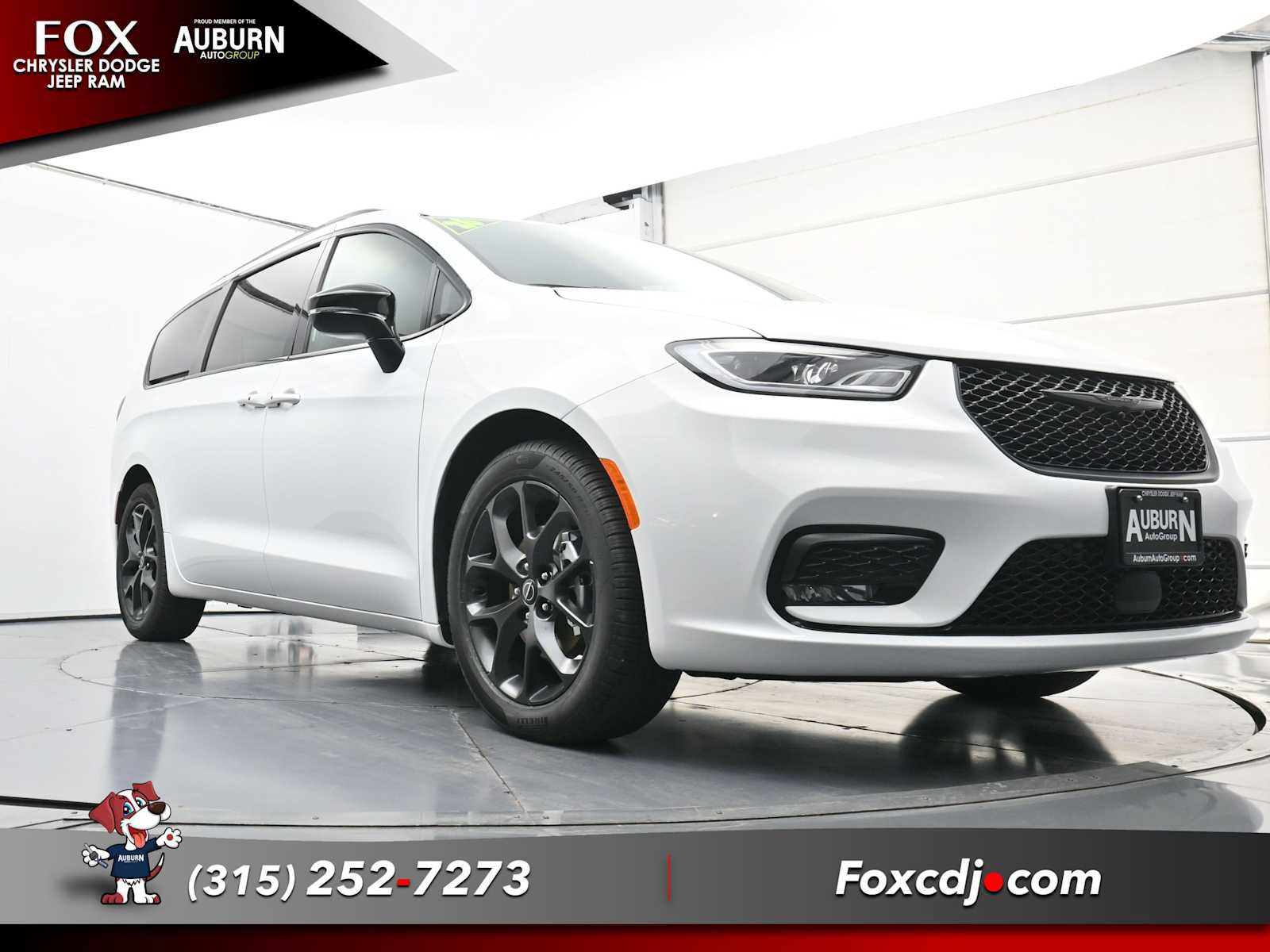 New 2026 Chrysler Pacifica Select w/ S Appearance Package image 15