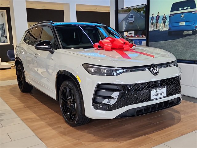 New 2025 Volkswagen Tiguan SE R-Line