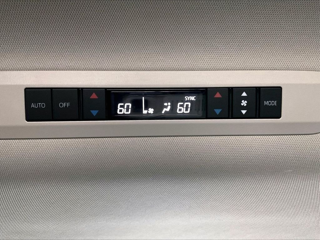 Used 2025 Toyota Sienna XLE w/ XLE Plus Package AWD/4WD image 29