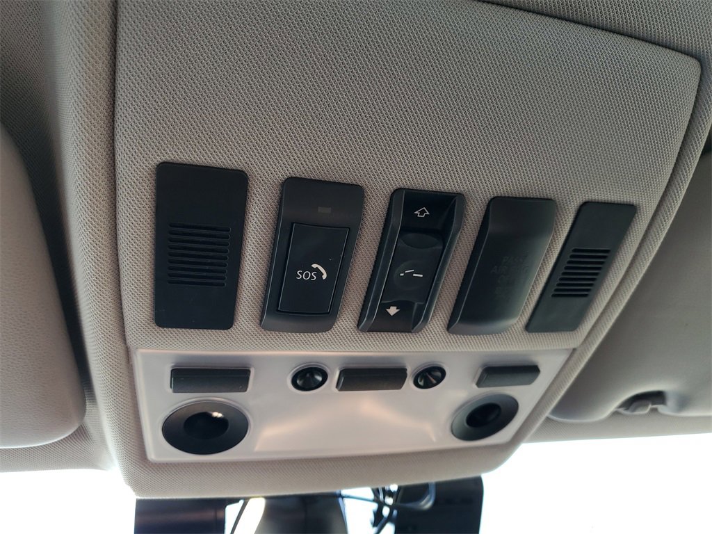 Used 2010 BMW 535i xDrive Wagon image 31