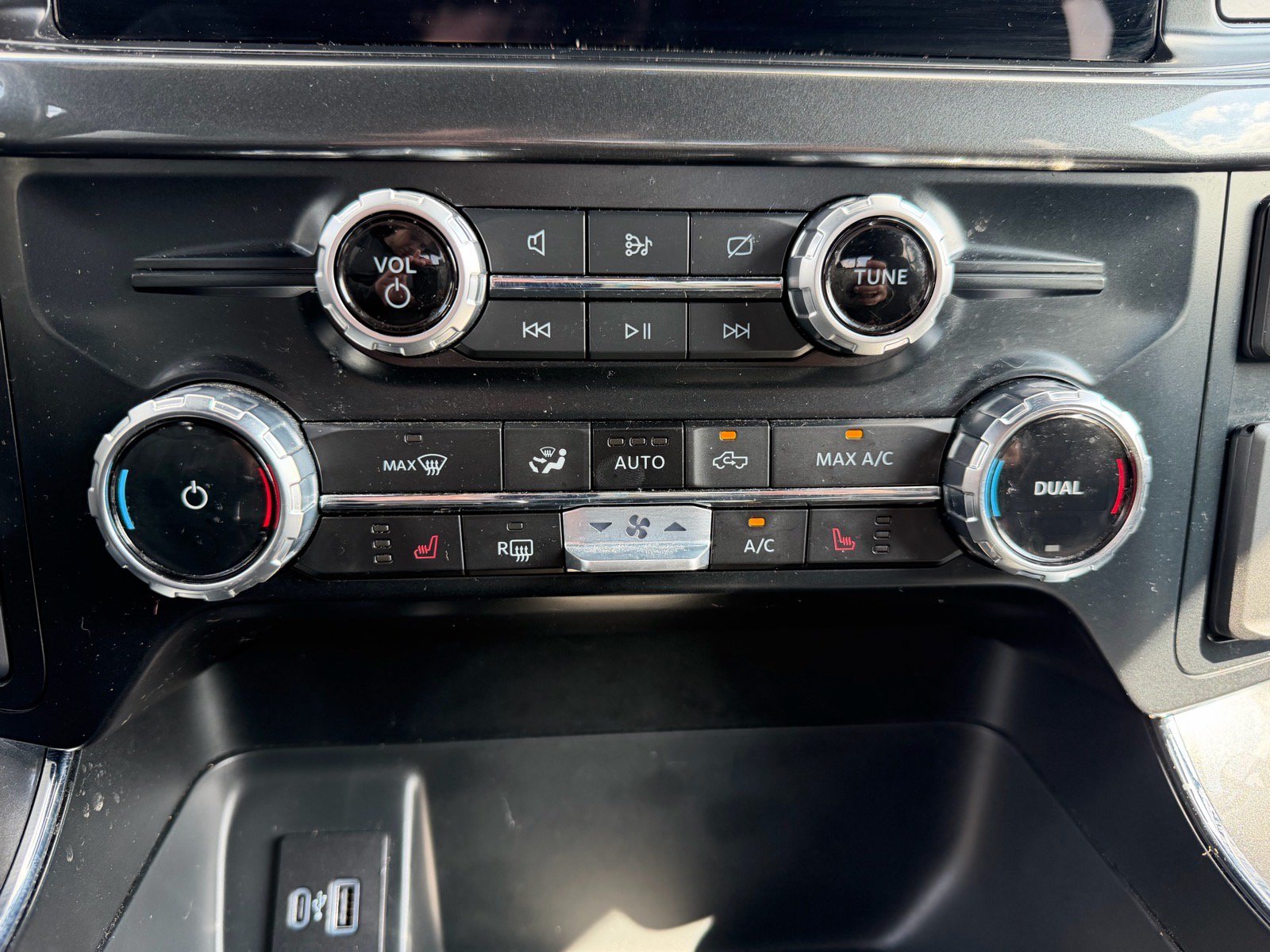 Used 2023 Ford F150 XLT w/ Equipment Group 302A High AWD/4WD image 44