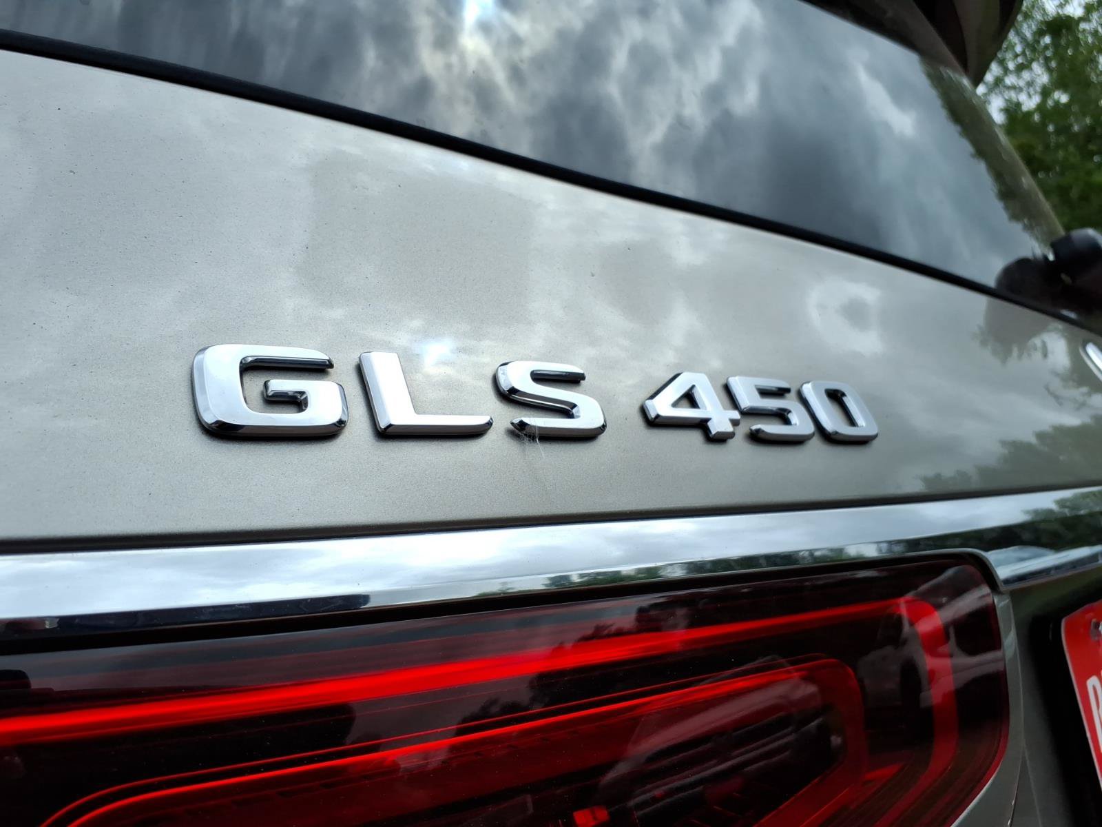 Used 2022 Mercedes-Benz GLS 450 4MATIC image 4