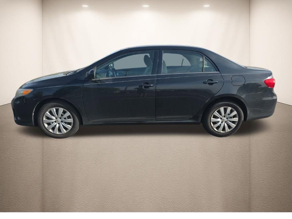 Used 2013 Toyota Corolla LE image 9
